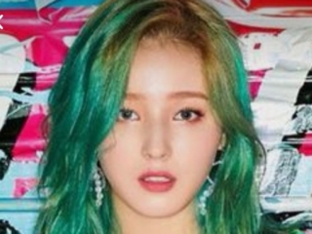 Nancy-momoland