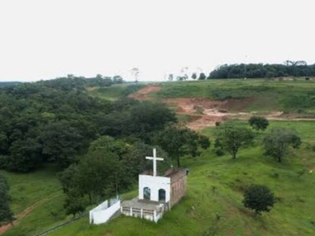 IGREJINHA DO MONTE