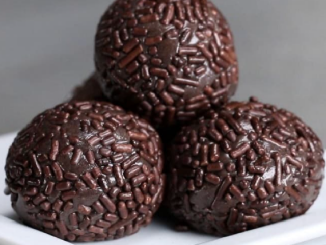 Brigadeiro preto