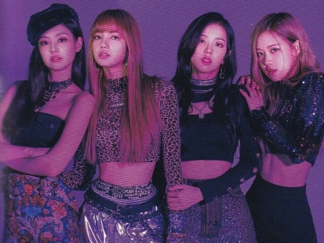 Escolha uma imagem e veja qual integrante do Blackpink você seria☁🌔