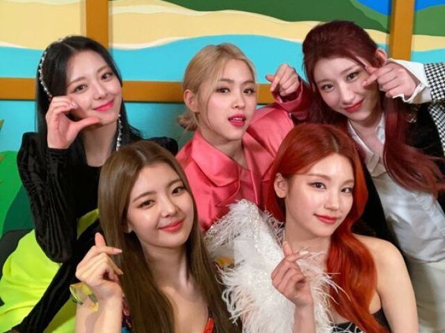 1. MAMAMOO, (G) I-DLE, ITZY