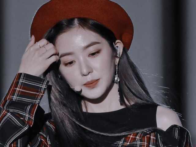 Irene-Red Velvet