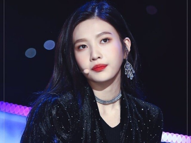 Joy-Red Velvet