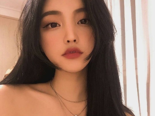 Dahye, 19 anos, coreana