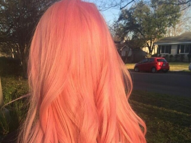 Pink hair(não deu pra mostrar a imagem toda)