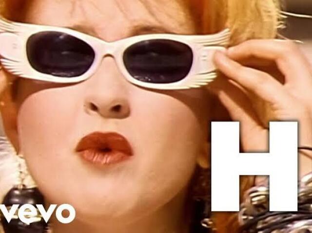 Cyndi Lauper - Girls Just Want To Have Fun