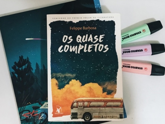 Os quase completos- Felippe Barbosa