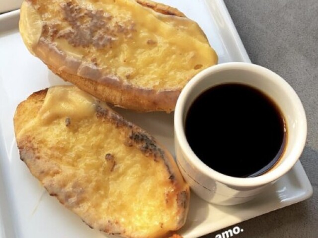 Tava tão café da manhã é bem feita então a comida