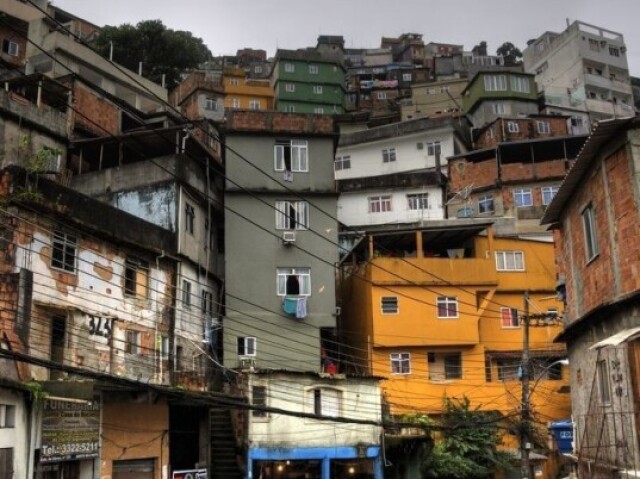 Casa na favela 🙃