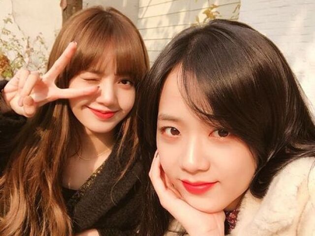 Jisoo e Lisa