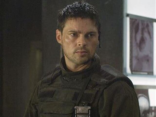 Karl Urban (Doom: A Porta do Inferno)