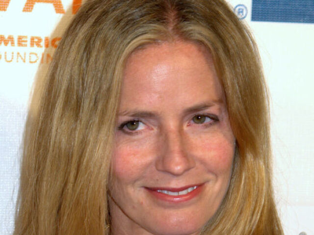 Elisabeth Shue