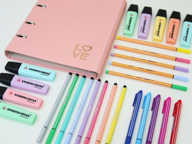 ꒰Seu material escolar 2022꒱♡