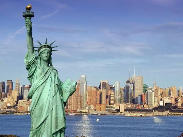 New york 
cidade grande! sonho!