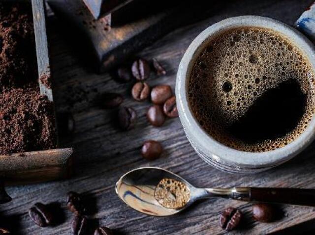 Não vai ter suco. É uma cafeteria, só tem derivados de café.