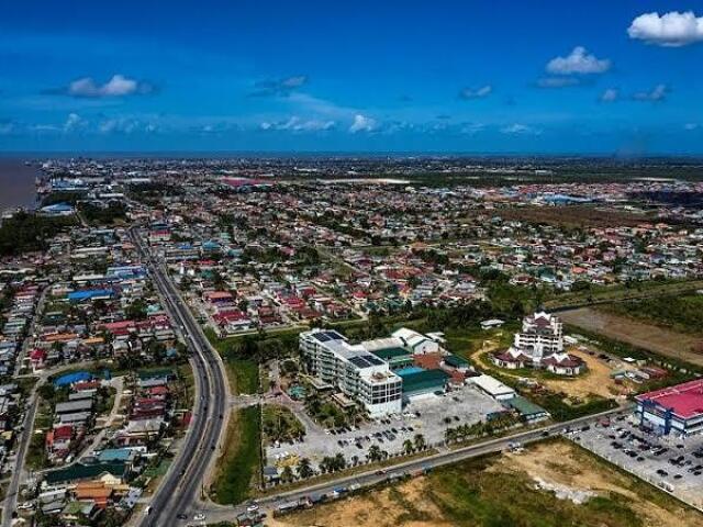 Guiana, Suriname.