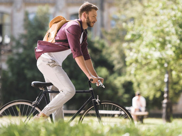 com sua bicicleta nova e favorita?