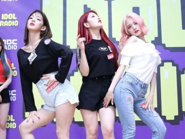 Seoyeon, Chaeyoung e Nagyung - Fromis_9