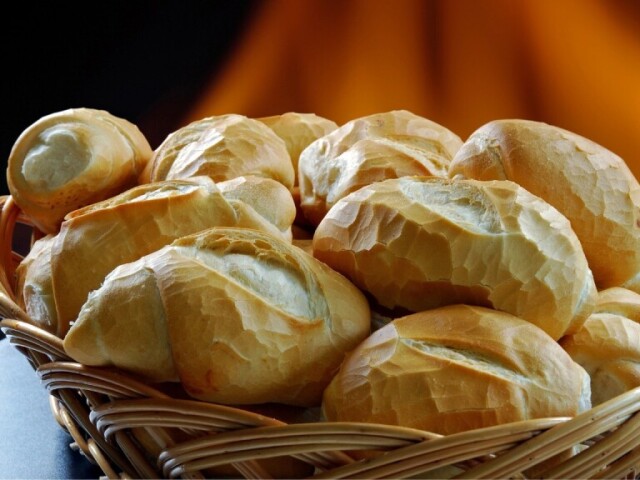 Só um pão mesmo já é suficiente.