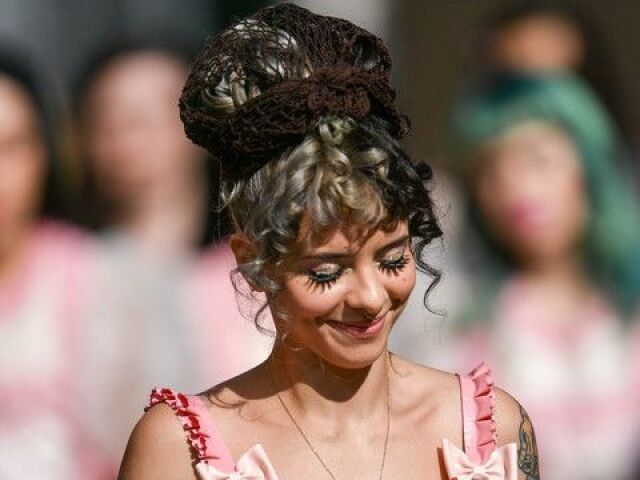 Qual música da Melanie Martinez combina com você?
