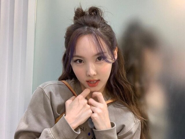 Im nayeon! 👏