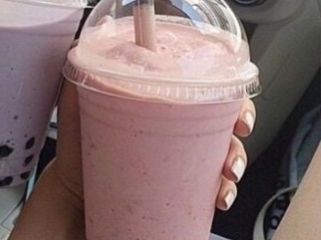 — Milkshake. . — 🍶🍓