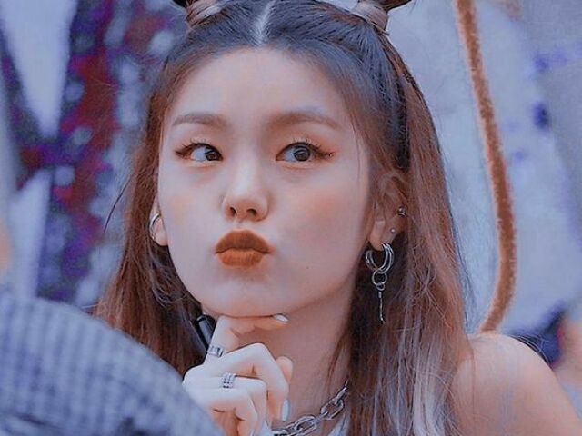 • Yeji - ITZY