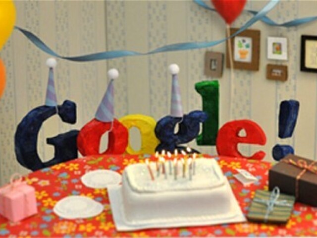 Uma festa com doce e bolo