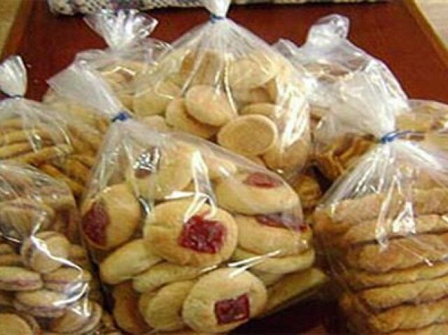 DOCES E BISCOITOS