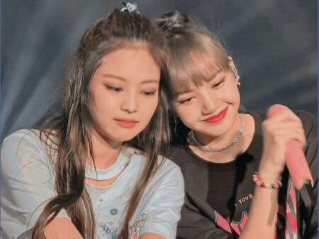 JENNIE E LISA