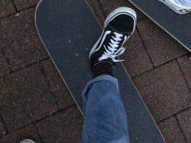 *Skate*