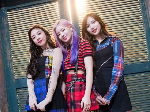 Nayeon, Dahyun e Mina