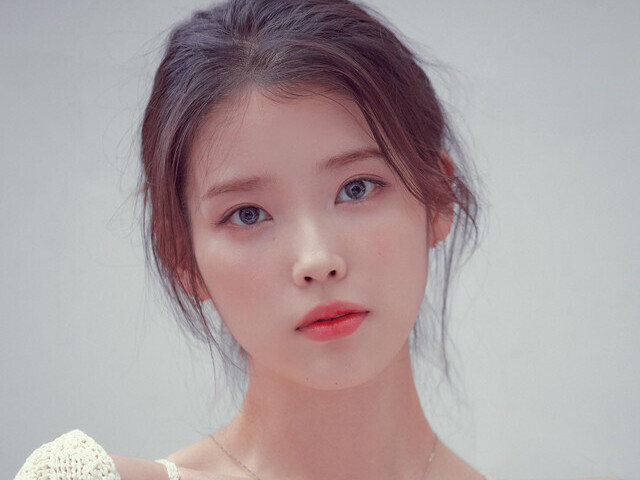 IU