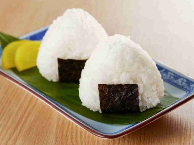 Onigiri (bolinho de arros)