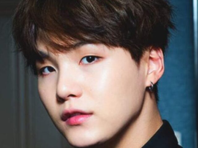 Suga(açúcar trevoso ksksks)
Yoongi