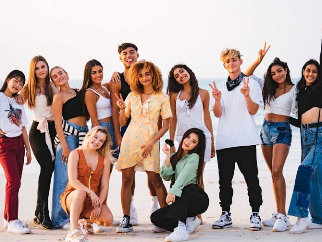 Escolha entre as músicas e te indicarei uma música do Now United