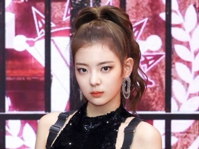 Me shippariam com a Ruyeon, a membro que mais me identifico, temos personalidades parecidas. Ele se parece com a Lia do Itzy.