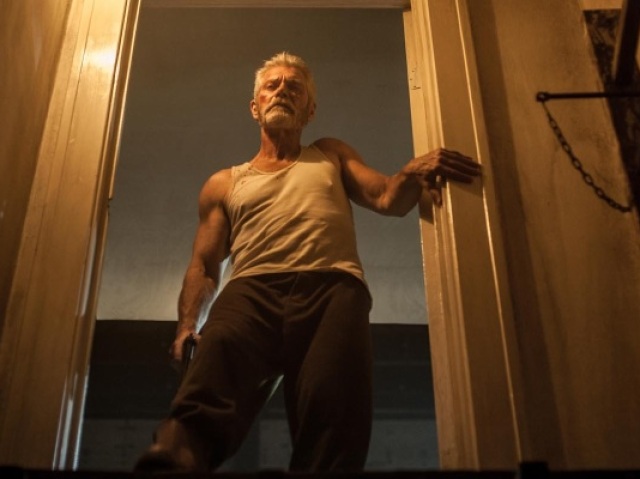 O Homem Nas Trevas (2016)