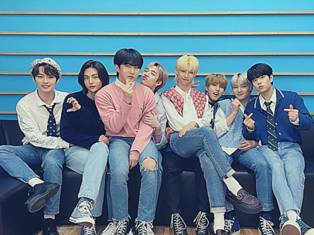 💖 • Crie seu integrante do Stray Kids • 💖