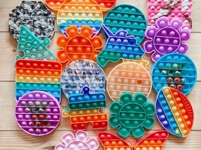 Escolha fidget toys e direi qual a sua aesthetic!