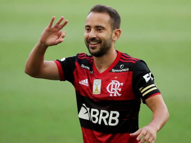 Everton Ribeiro