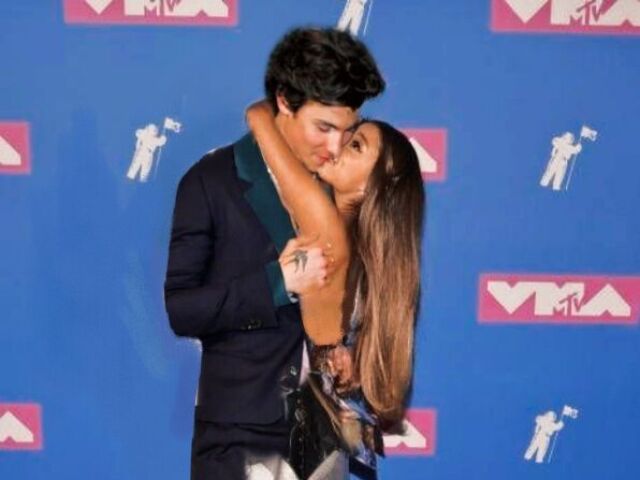 Ariana e Shawn.