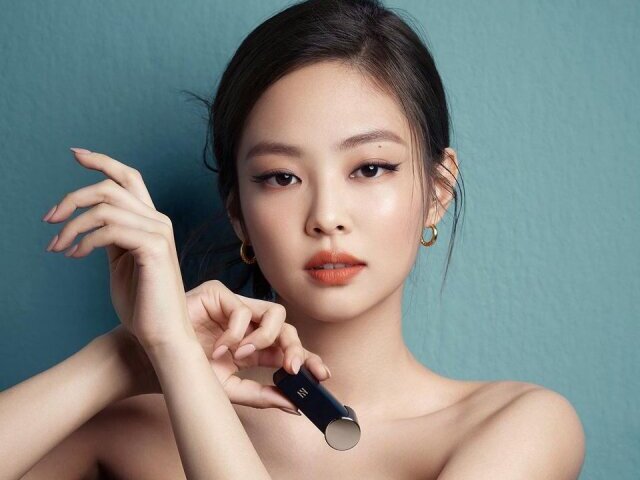 Jennie ( Blackpink )