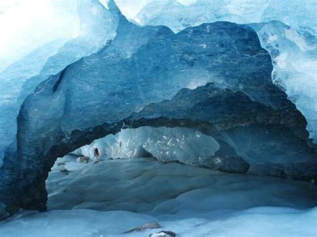 Em uma caverna de gelo