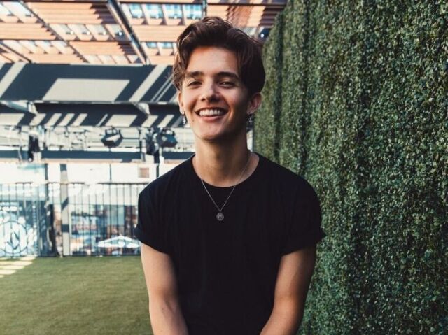 Noah Urrea!