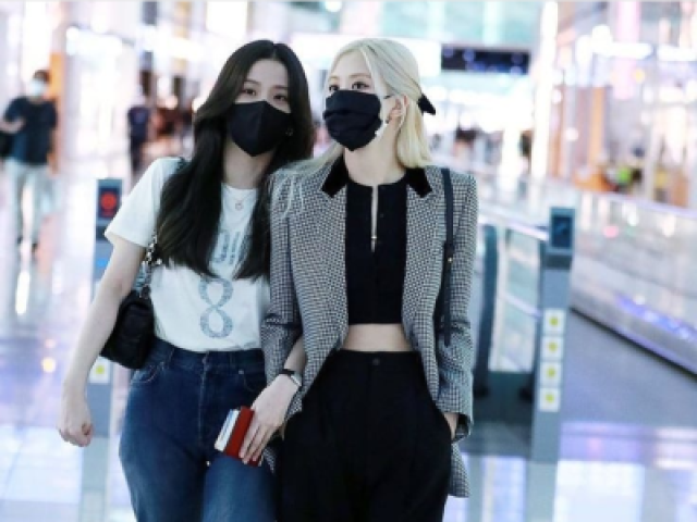 CHAESOO " ROSÉ É JISOO "