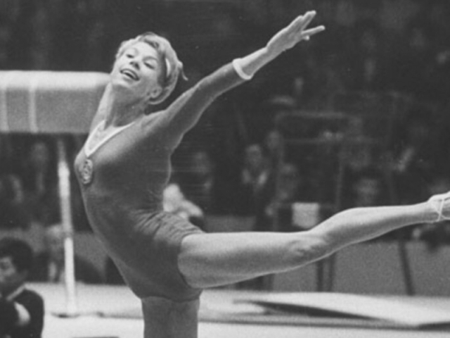 Larisa Latynina com 18 medalhas