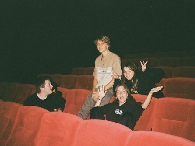 Assistir um filme legal no cinema