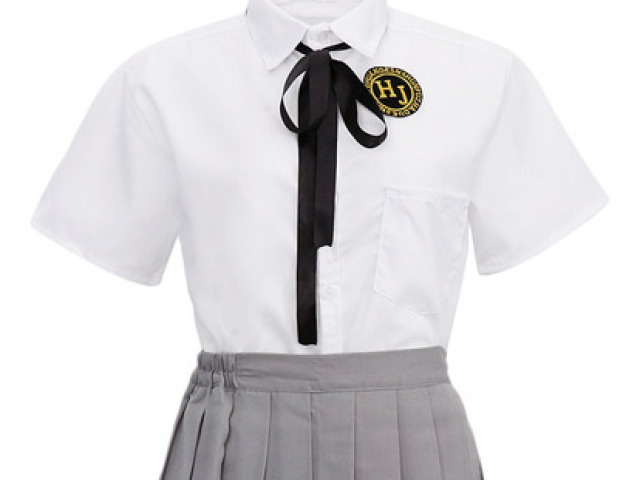 Uniforme branco e cinza