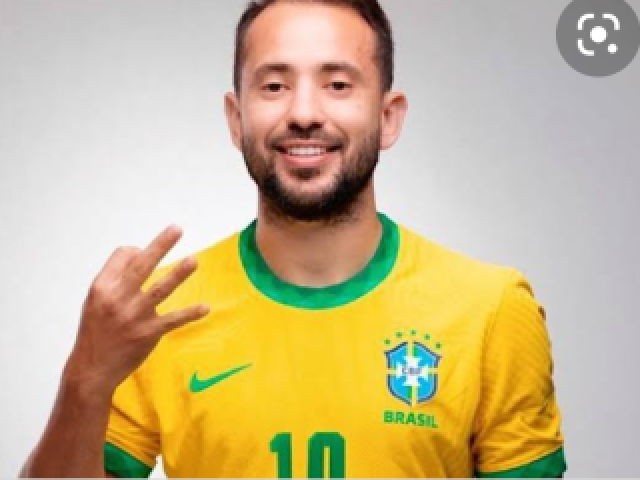 Everton Ribeiro